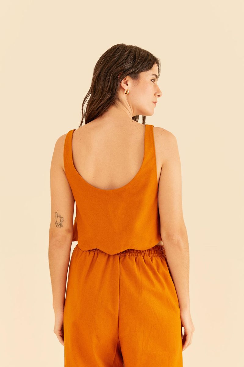 Detalle-de-la-tela-de-lino-de-la-Musculosa-Cropped-Nuvem.