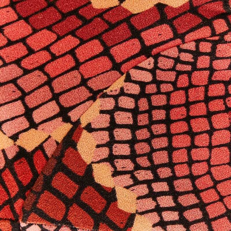 Otro-detalle-de-la-estampado-geometrica-del-tejido.