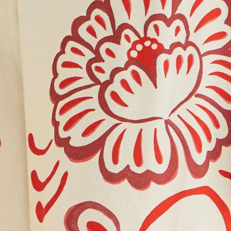 Detalle-del-diseño-tropical-en-color-rojo-sobre-fondo-blanco.