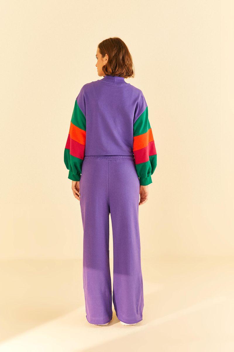 Pantalon-de-sudadera-morado-con-pretina-elastica-y-amarre-vista-trasera.