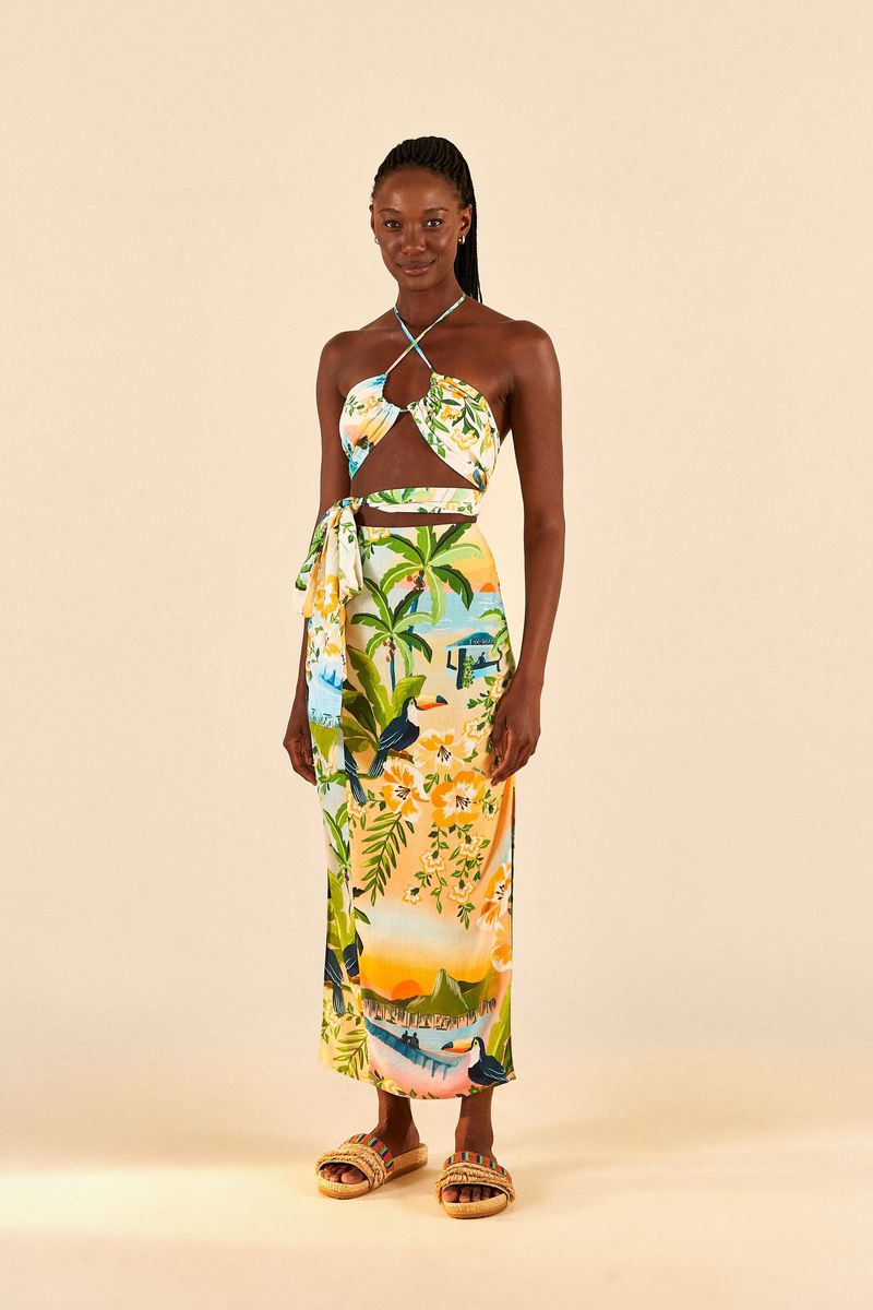Top-estampado-tropical-con-diseño-tipo-banda-y-ajuste-combinado-con-falda-larga.