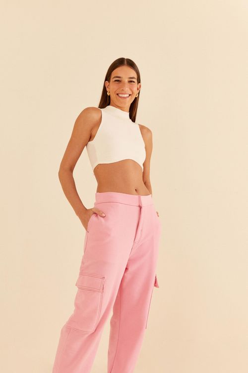 Calça Cenoura Bolsos Laterais