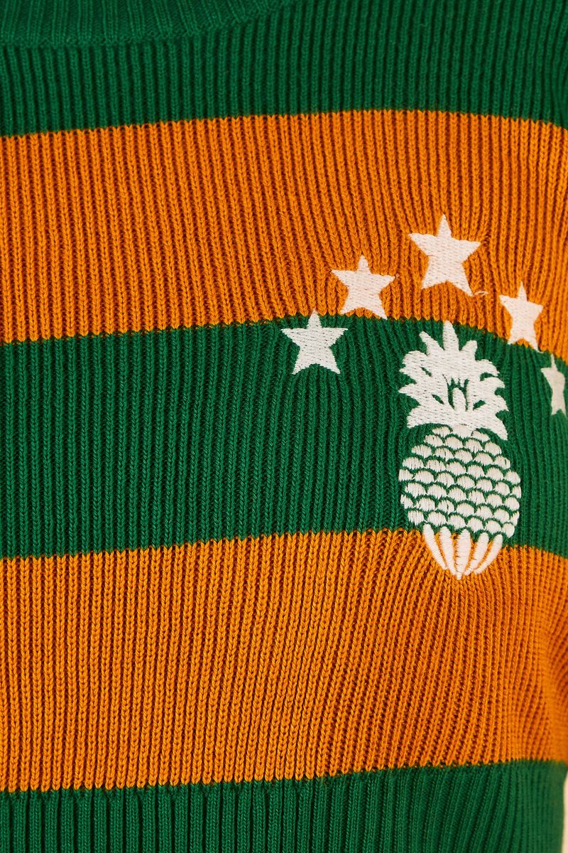 Close-up de la tela de tricot con rayas.