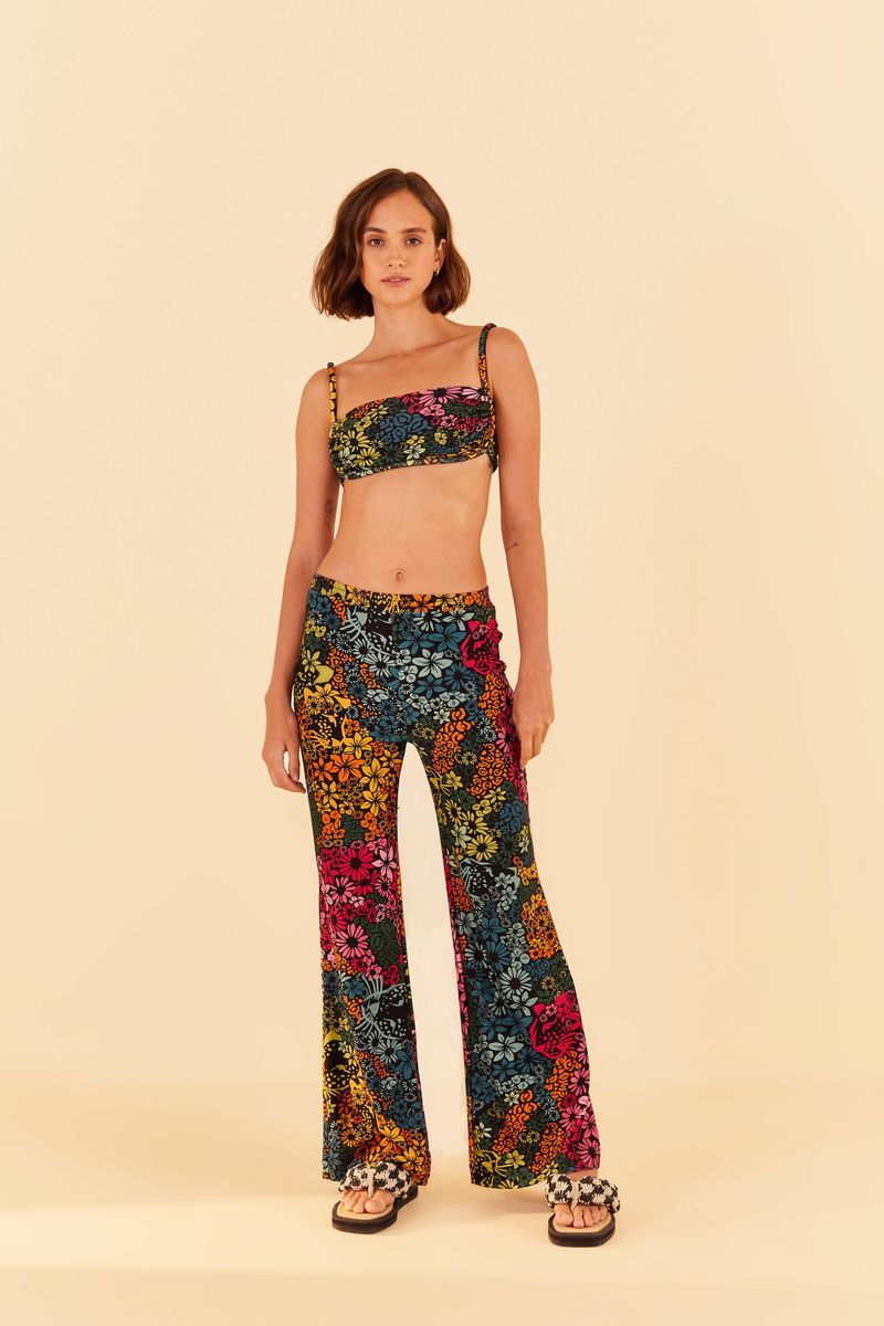 Conjunto-completo-con-top-y-pantalon-estampados.