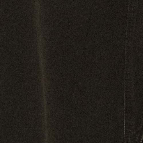 Vista-trasera-de-la-falda-jeans-midi-negra-mostrando-detalles-del-denim.