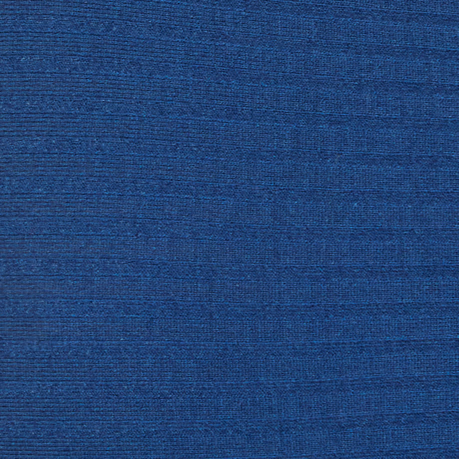 Vista-posterior-del-top-azul-con-tirantes-anchos-y-escote-cuadrado.