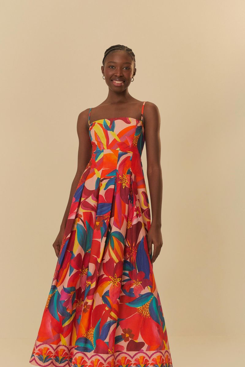 Vestido-Floral-Erika-con-estampado-vibrante-y-tirantes-delgados-visto-de-frente.
