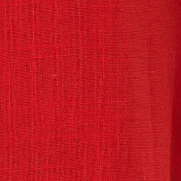 Vista-trasera-de-la-camisa-larga-roja-destacando-el-diseño-clasico-y-la-caida.
