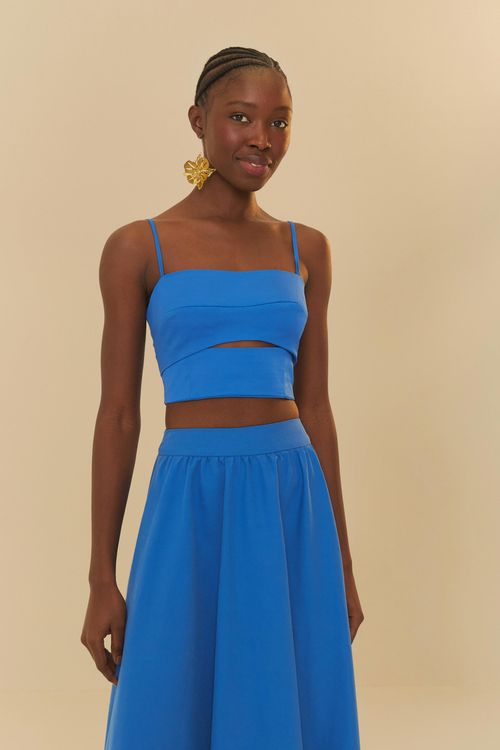 Blusa Cropped Con Recortes