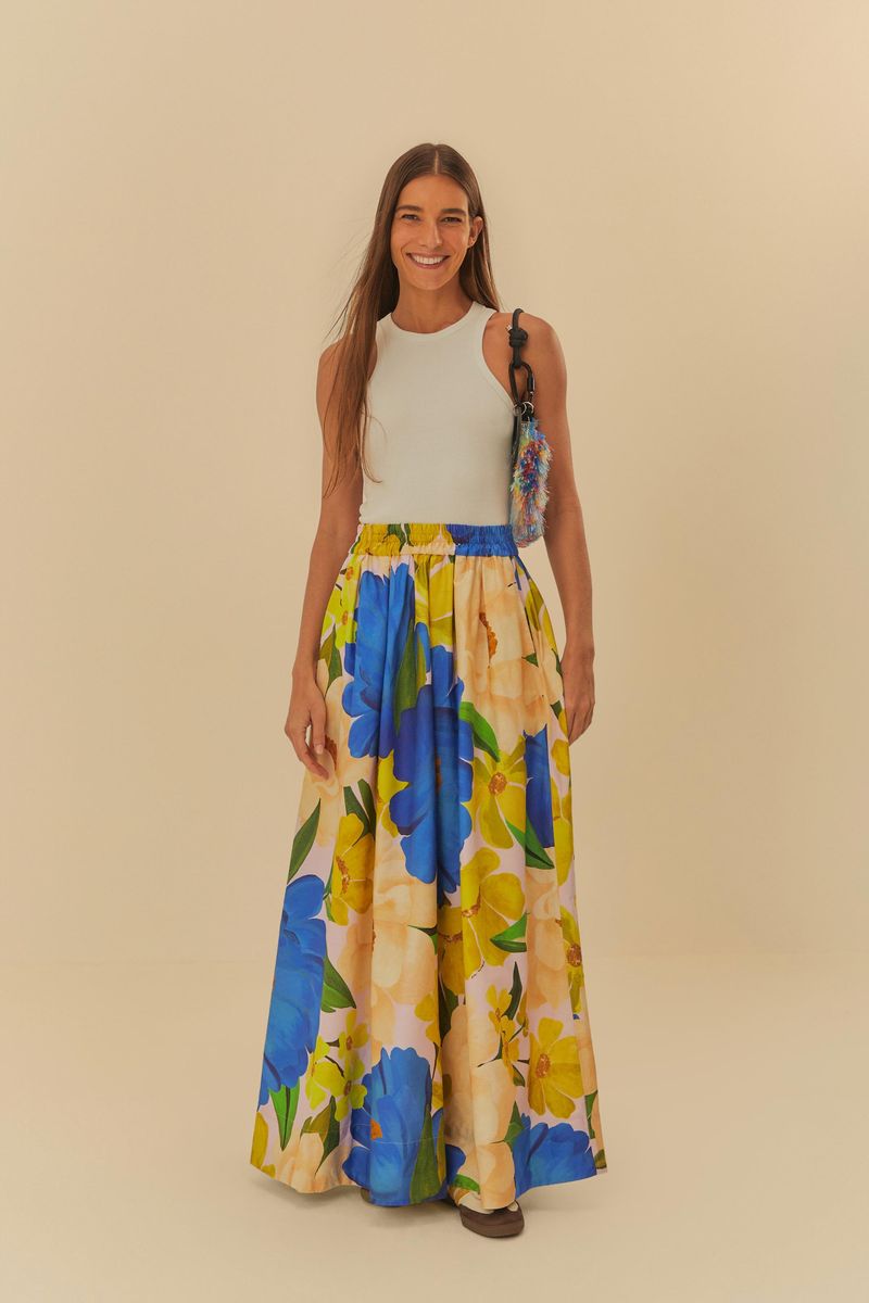 Vista-frontal-de-la-musculosa-Camila-blanca-sin-mangas-con-cuello-redondo.