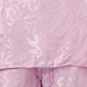 Pantalon-largo-estilo-pantalona-con-estampado-geometrico-en-tela-jacquard-beige-vista-frontal.
