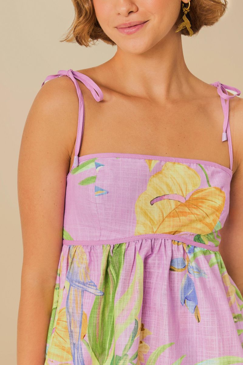 Detalle-del-escote-y-tirantes-ajustables-de-la-Blusa-Oasis-Tropical.