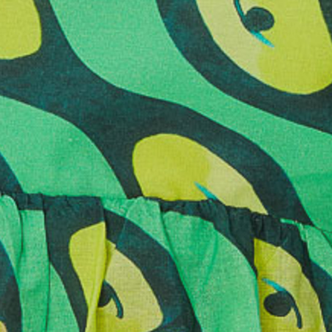 Vista-trasera-de-la-Blusa-Alcinhas-Tucabacana-Verde-destacando-el-estampado-completo.
