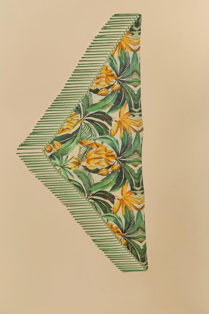 333213_48219_6-SAIDA-DE-PRAIA-ESTAMPADA-BANANARTE