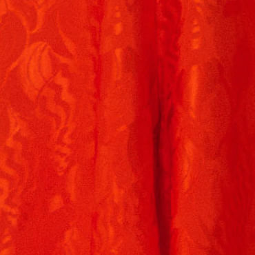 Vista-frontal-del-enterito-jacquard-sin-tirantes-mostrando-el-diseño-elegante-y-el-tejido-detallado.