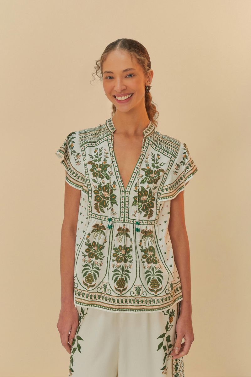 Blusa-Bata-Mari-con-diseño-botanico-en-tonos-verdes-vista-frontal.