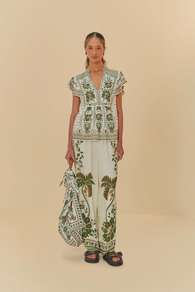 Blusa-Bata-Mari-con-diseño-botanico-en-tonos-verdes-vista-completa.