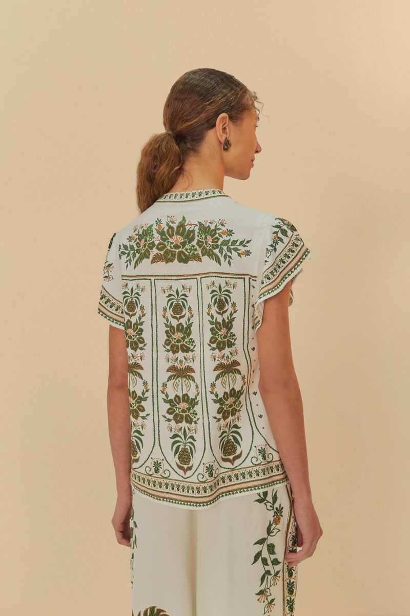 Vista-trasera-de-la-Blusa-Bata-Mari-con-diseño-botanico.