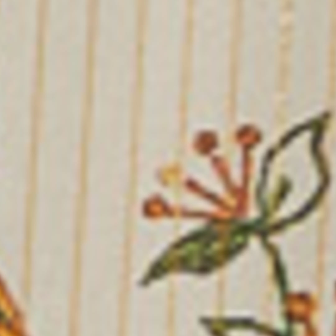 Acercamiento-del-estampado-botanico-del-vestido-destacando-los-elementos-florales-y-follaje.
