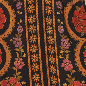 Vista-trasera-del-vestido-largo-estampado-con-tirantes-finos.