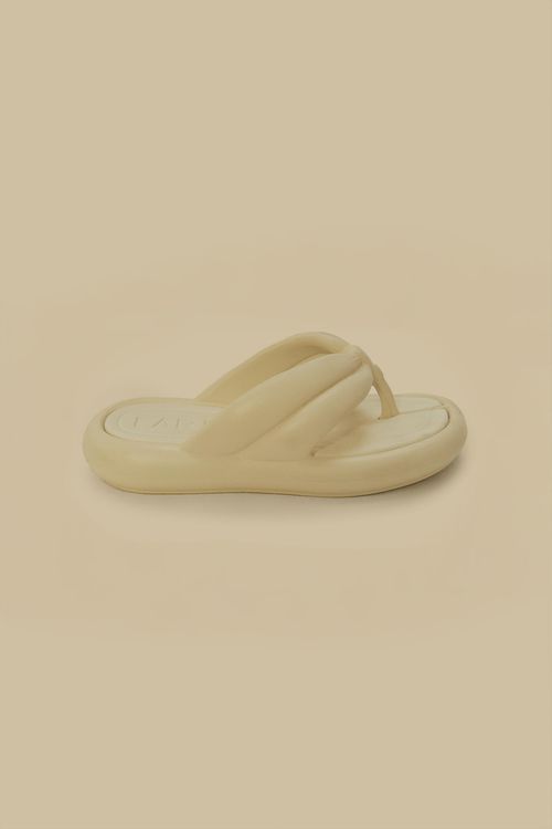 Chinelo Katita