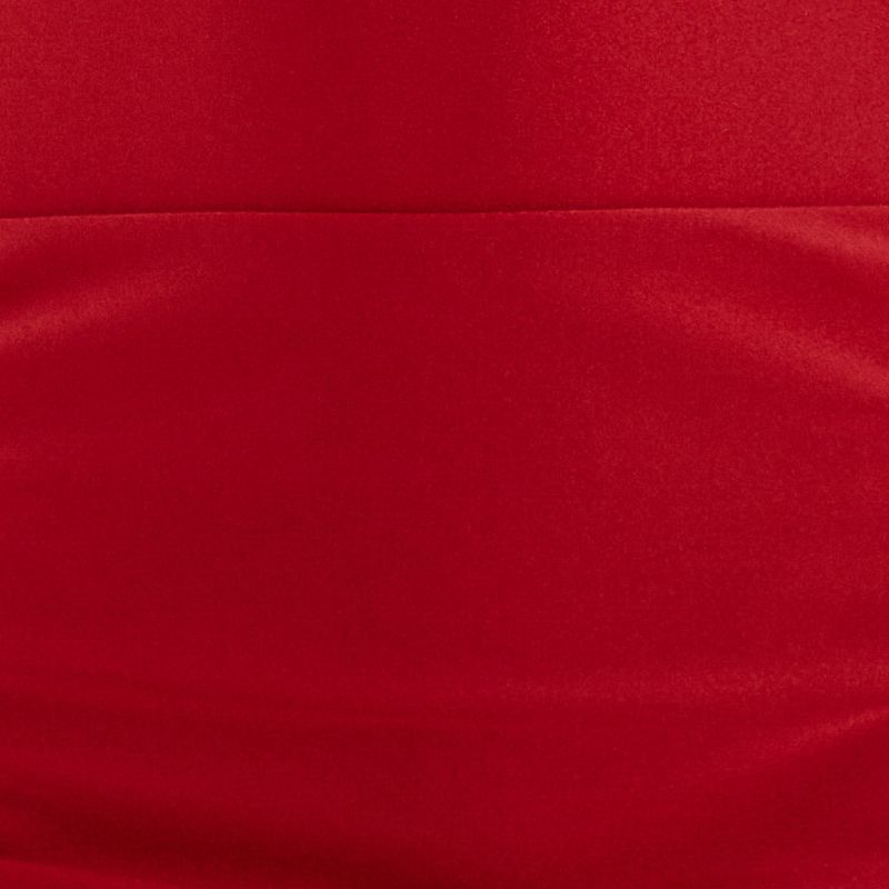 Close-up-de-la-tela-roja-de-la-mini-falda.