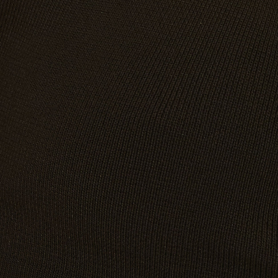 Detalle del tejido negro del top de bikini.