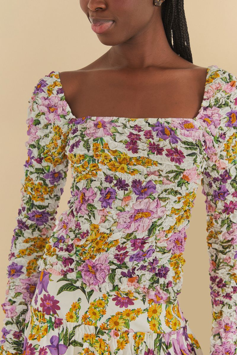 Detalle del estampado floral tropical de la Blusa Banana Flor.