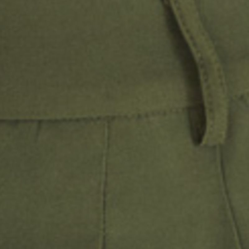 Detalle cercano del estampado tropical de la Blusa Ravenala S.