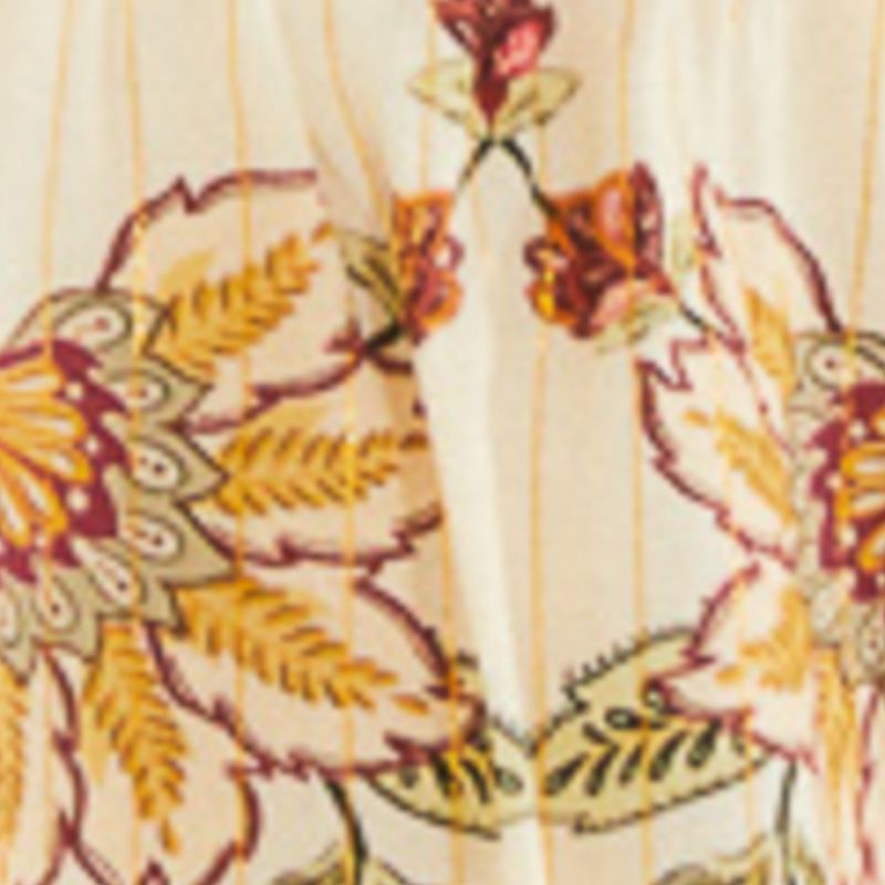 Vista frontal de la Regata Floral Juliana con estampado floral vibrante y detalles delicados.