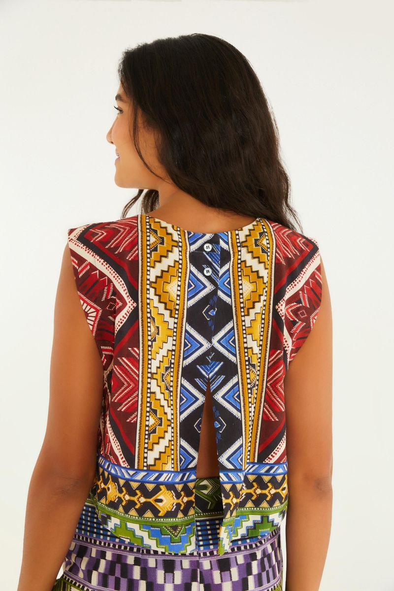 341859_51502_3-BLUSA-GRAFICO-DE-COR