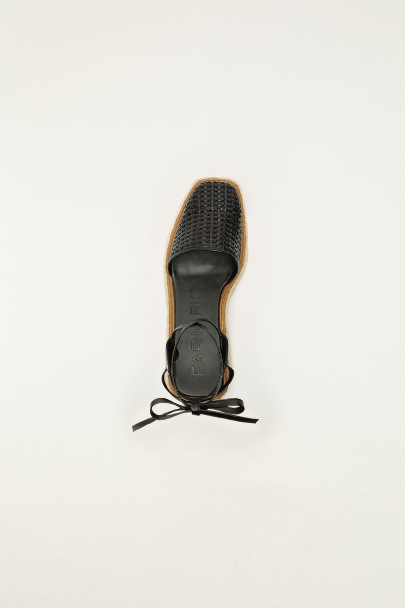 348483_0013_7-FLATFORM-FECHADA-TELA-TRAMADA-COM-AMARRA