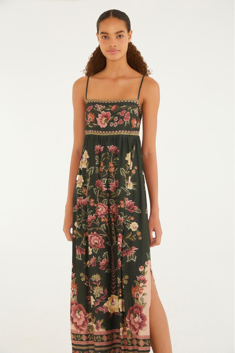 Detalle del corpiño del vestido con estampado floral.