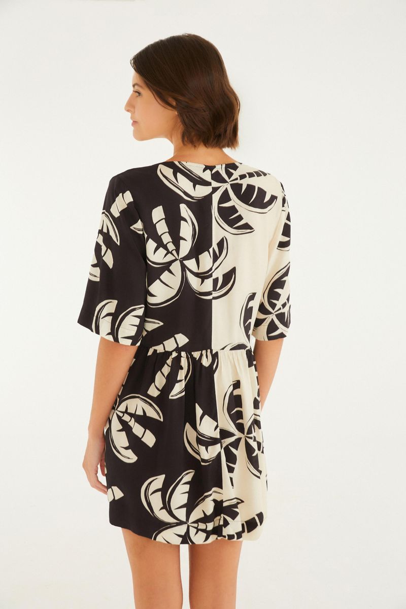 341356_51499_4-VESTIDO-CURTO-MANGA-COQUEIRADA