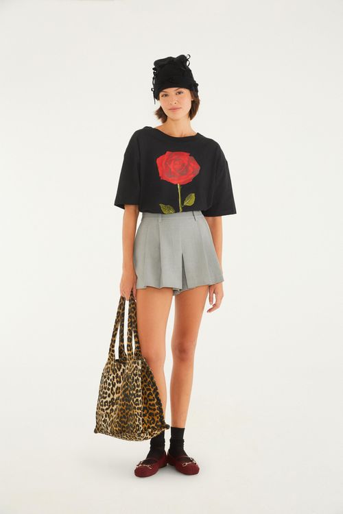 Short Pantalón Con Pliegues