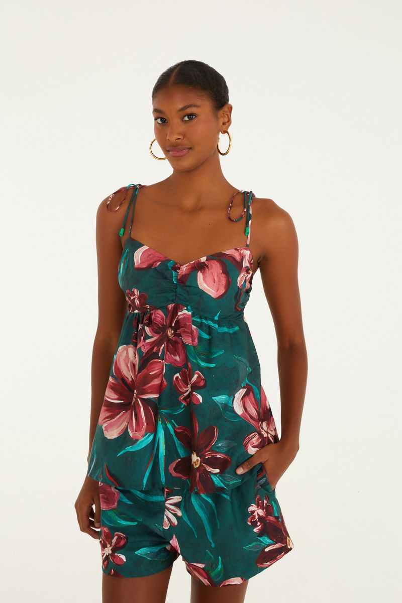 Vista trasera del Short Lineia destacando el diseño y el estampado floral.