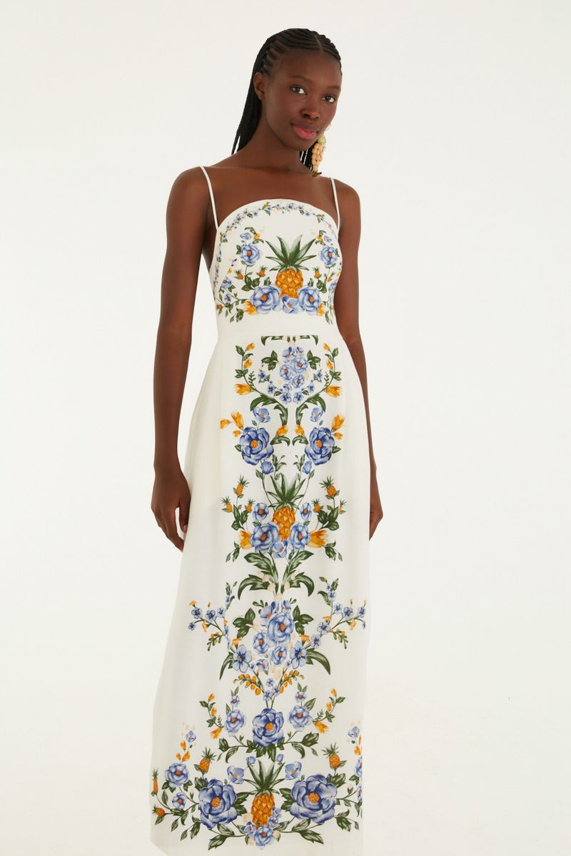 Vestido midi sin tiras con estampado floral y de piña, visto desde atrás.