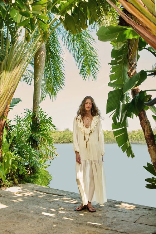 Vestido Babado Mangas